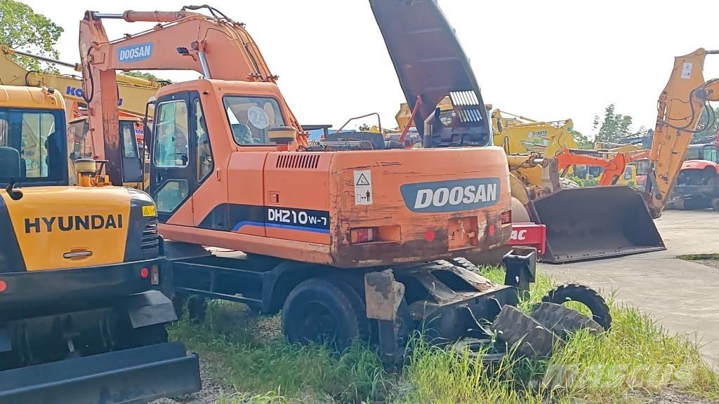 Doosan DH 210 W-7 Escavadoras de rodas