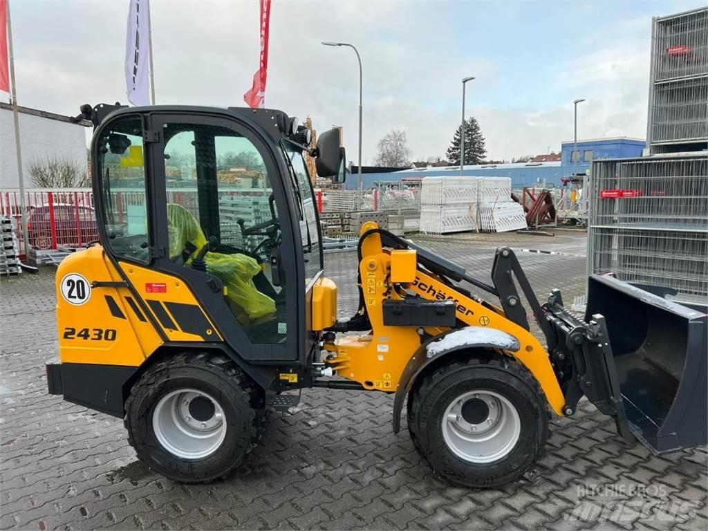 Schäffer 2430 Minicarregadeiras