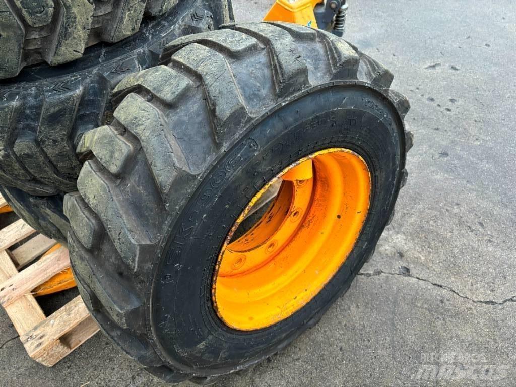 Alliance 12x16.5 Pneus, Rodas e Jantes