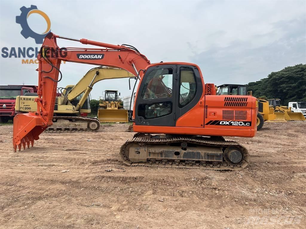 Doosan DX 120 Escavadoras Midi 7t - 12t