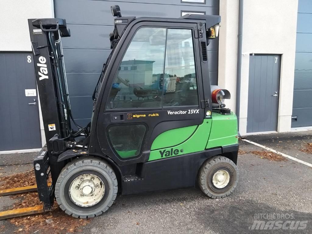 Yale GLP25VX Empilhadores a gás