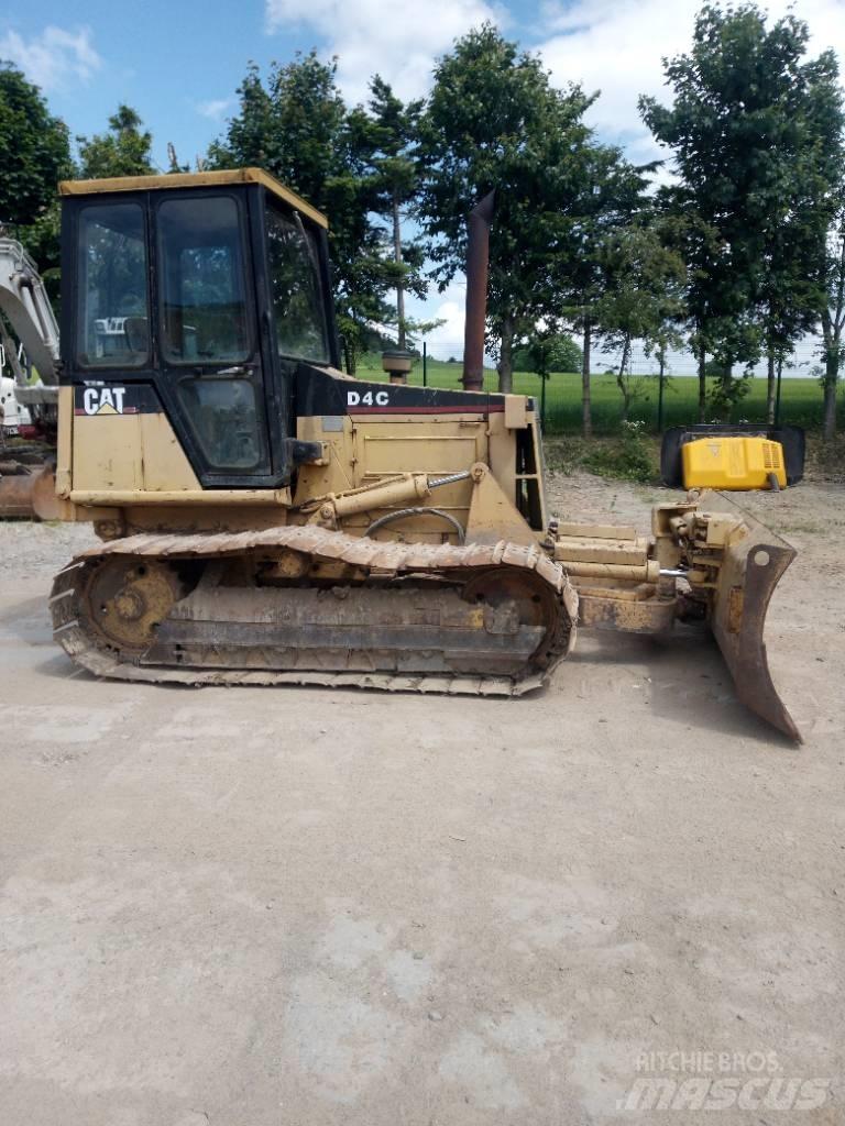 CAT D 4 C Dozers - Tratores rastos