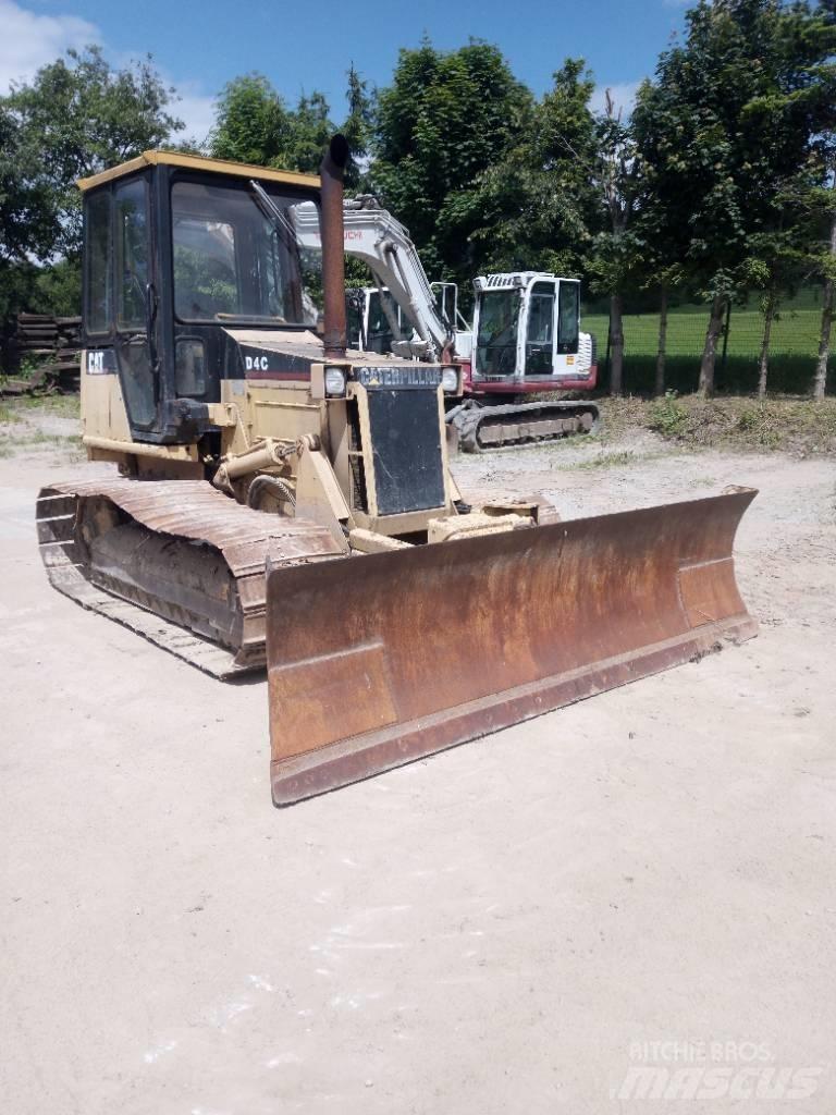 CAT D 4 C Dozers - Tratores rastos
