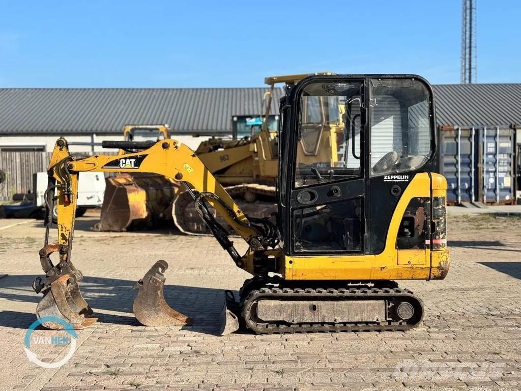 CAT 301.6C Miniescavadeiras