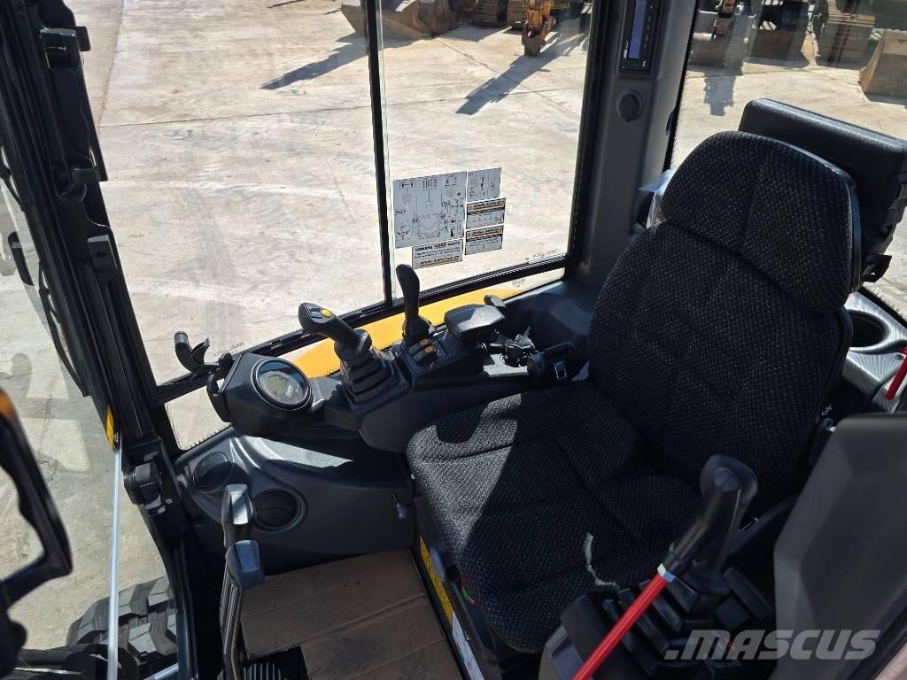 CASE CX25D Miniescavadeiras