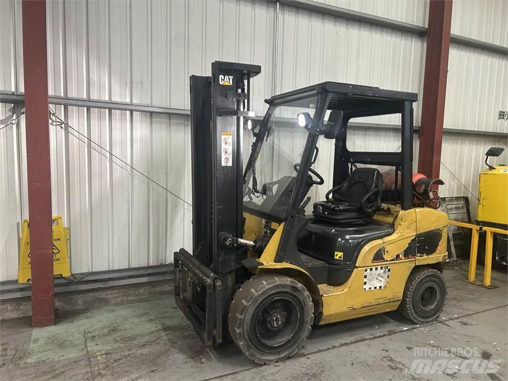 CAT GP35NT Empilhadores a gás