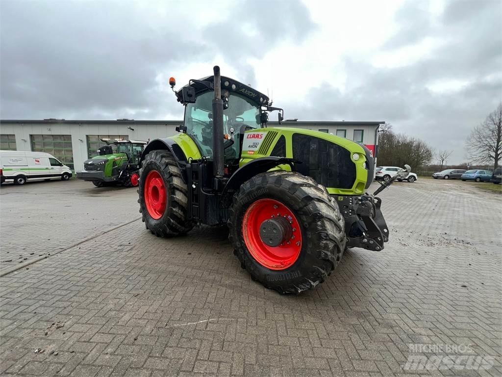 CLAAS Axion 930 Tratores Agrícolas usados