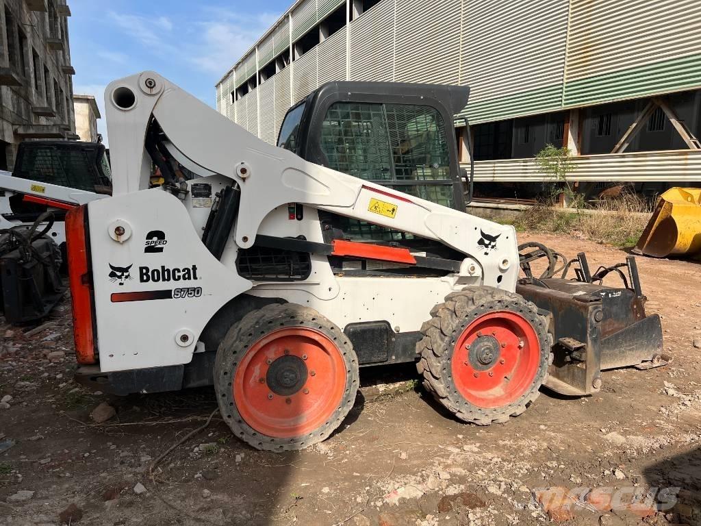 Bobcat S750 Minicarregadeiras