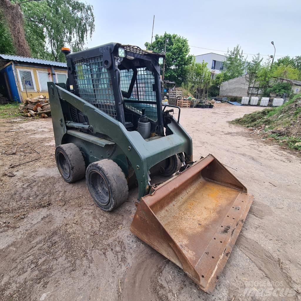 CAT 226 Minicarregadeiras