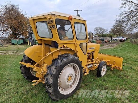 Ford 2000 TRACTOR Construção - Outros
