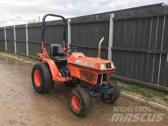 Kubota B1750 Retroescavadeiras