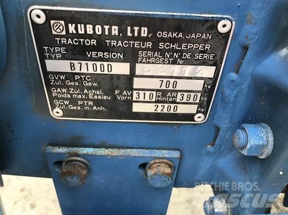 Kubota B7100D Retroescavadeiras