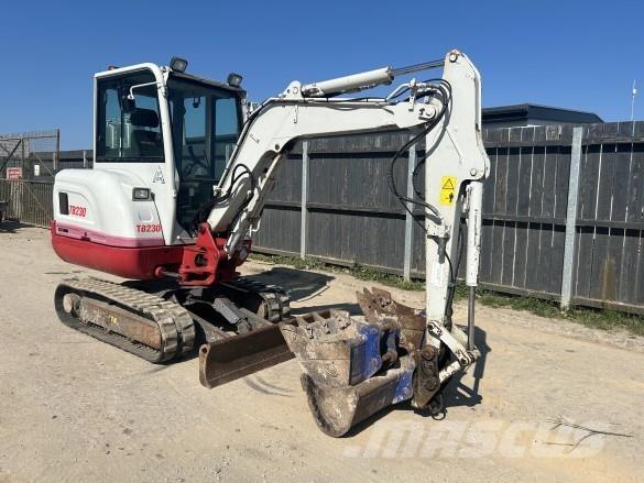 Takeuchi TB230 Construção - Outros
