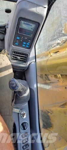 Komatsu PC138US-2E1 Escavadeiras de esteiras