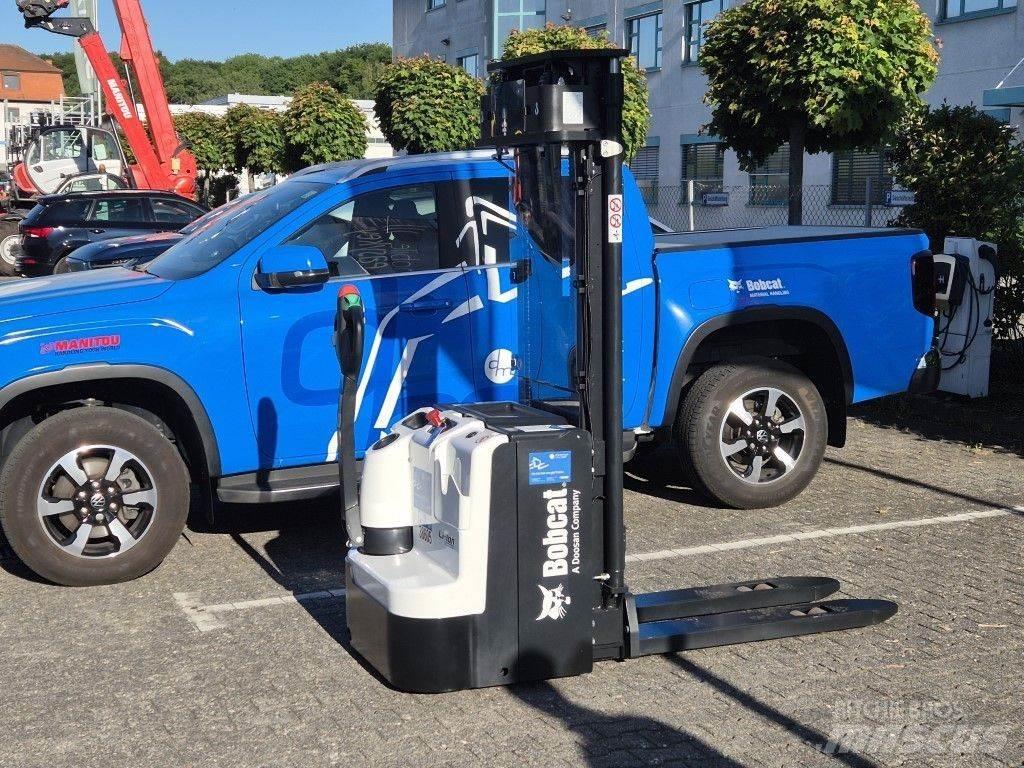 Bobcat BSL16N-I Empilhador para operador externo