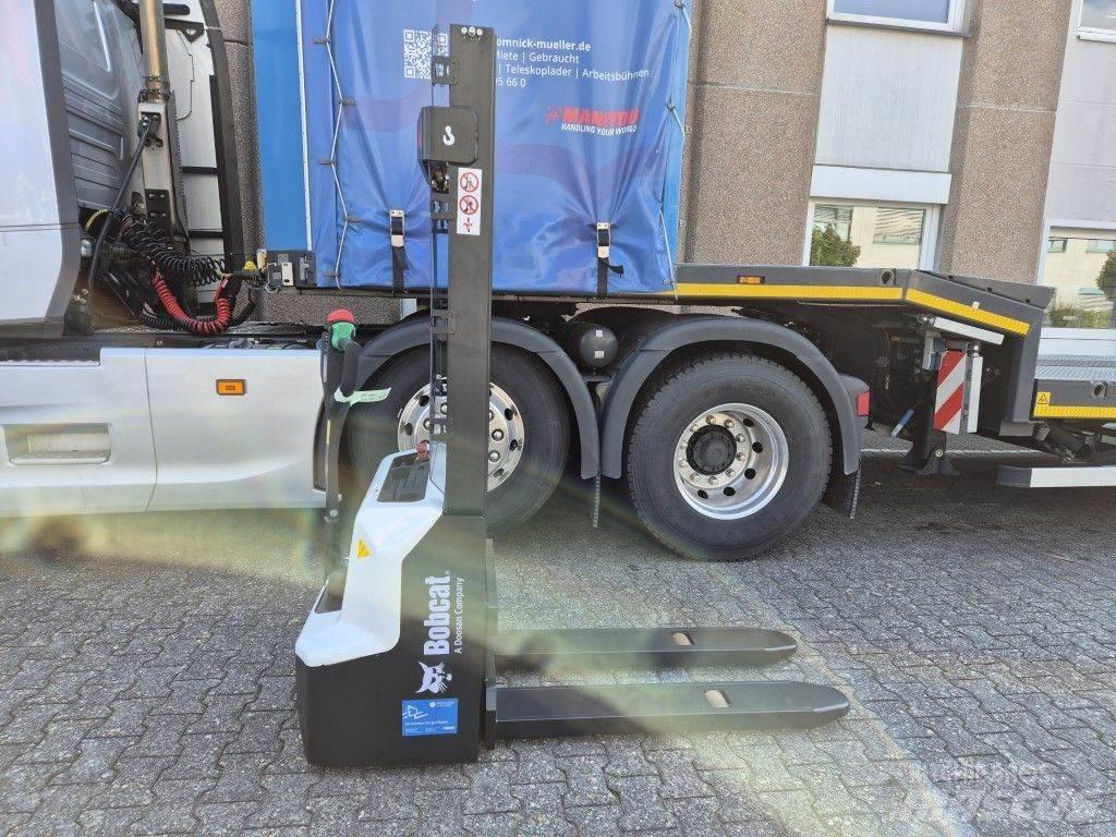 Bobcat LSM12N Empilhador para operador externo