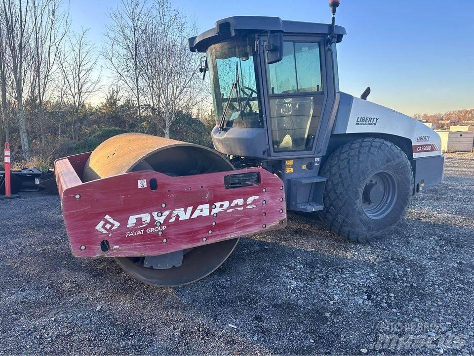 Dynapac CA 2500 D Cilindros Compactadores monocilíndricos