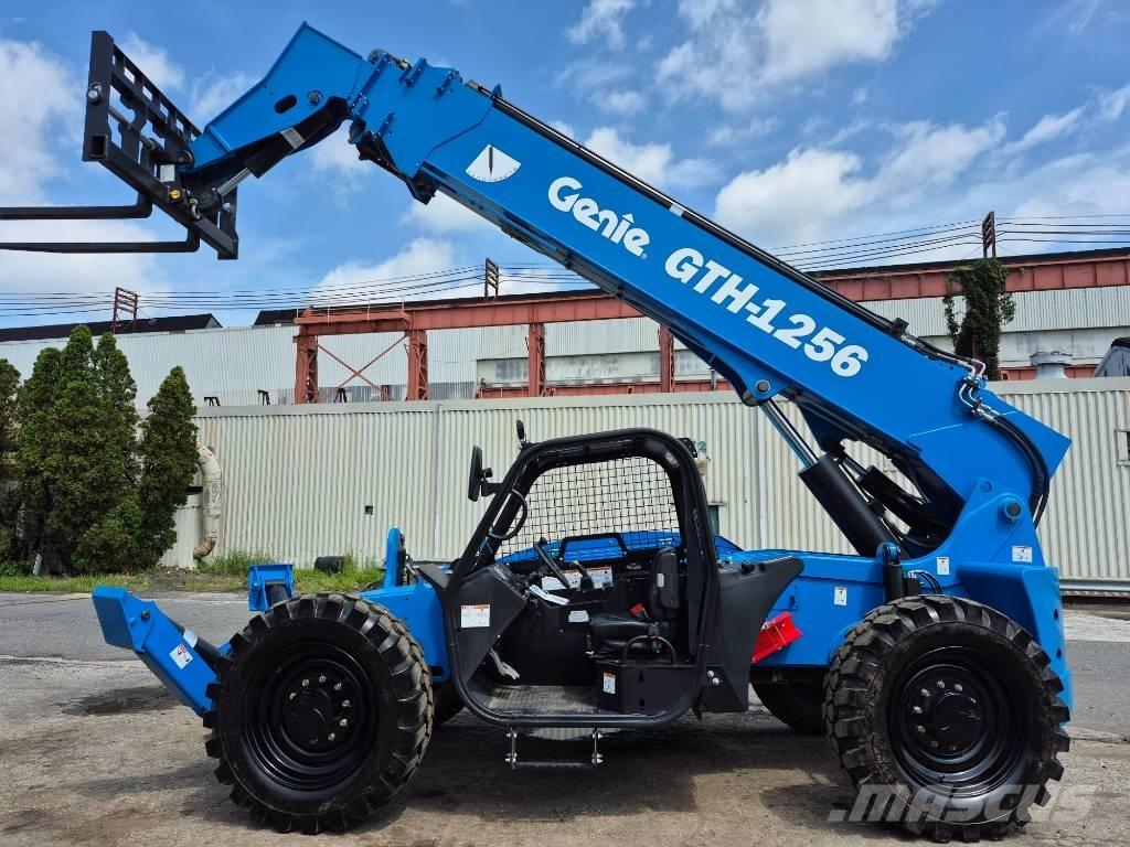 Genie GTH 1256 Manipulador telescópico
