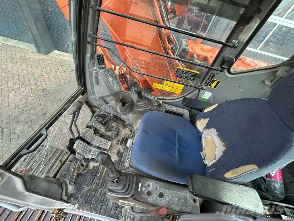 Hitachi ZX110 Escavadoras Midi 7t - 12t