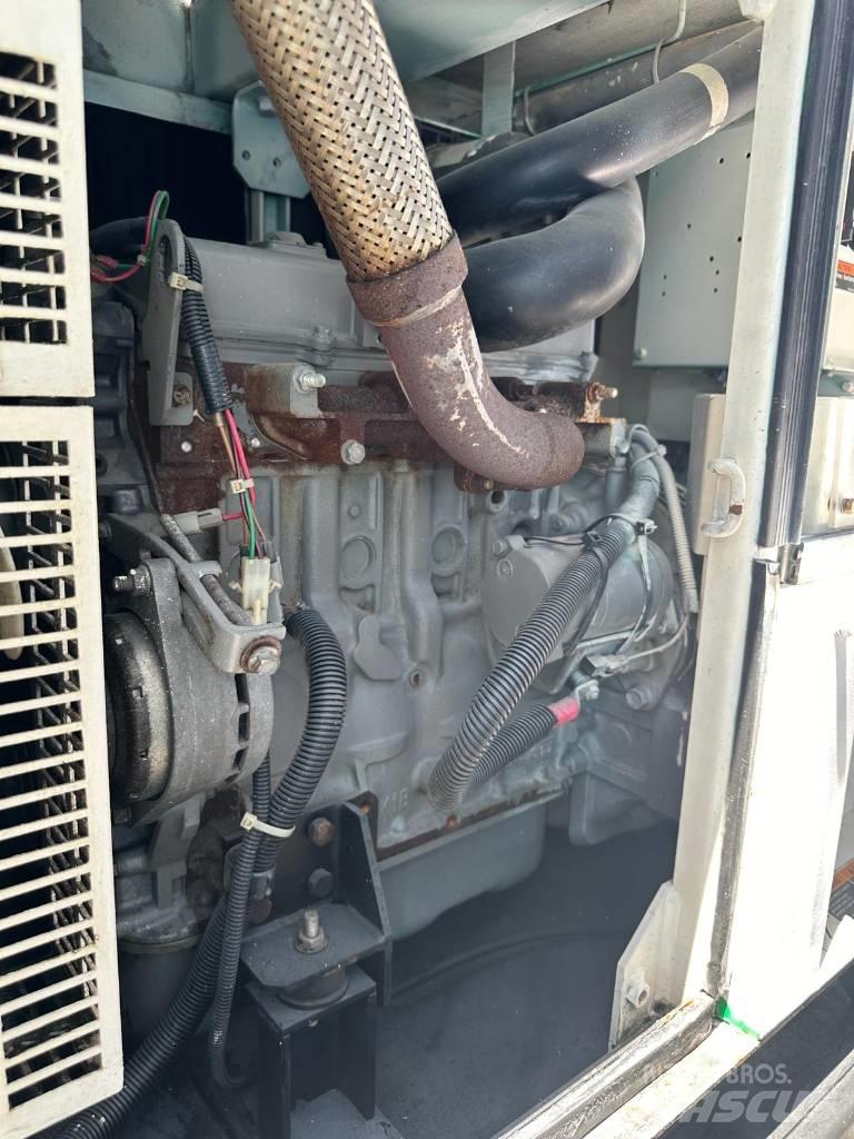 MultiQuip DCA25SSIU3 Geradores Diesel