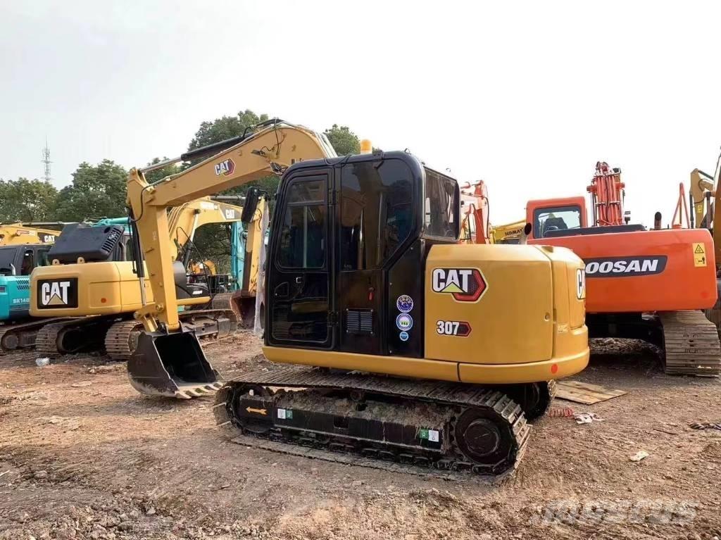 CAT 307 Miniescavadeiras