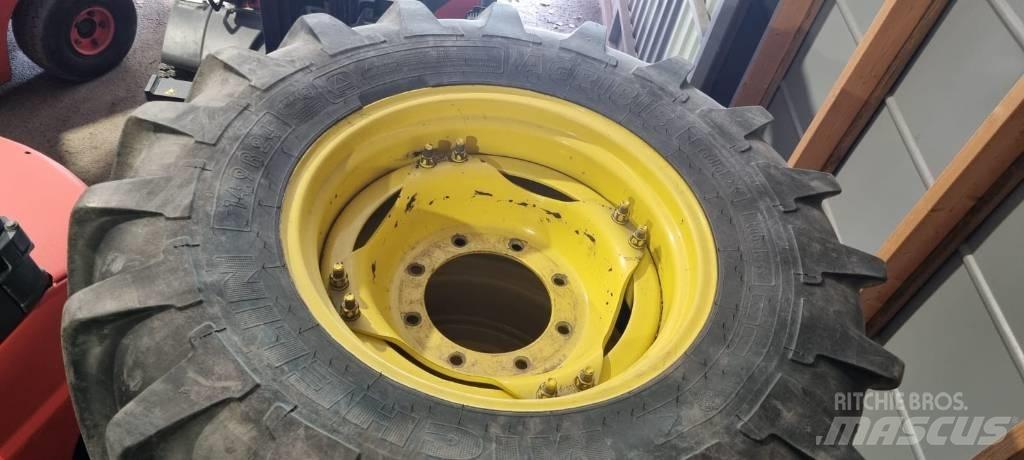 Michelin 14.9R24 Pneus Agrícolas