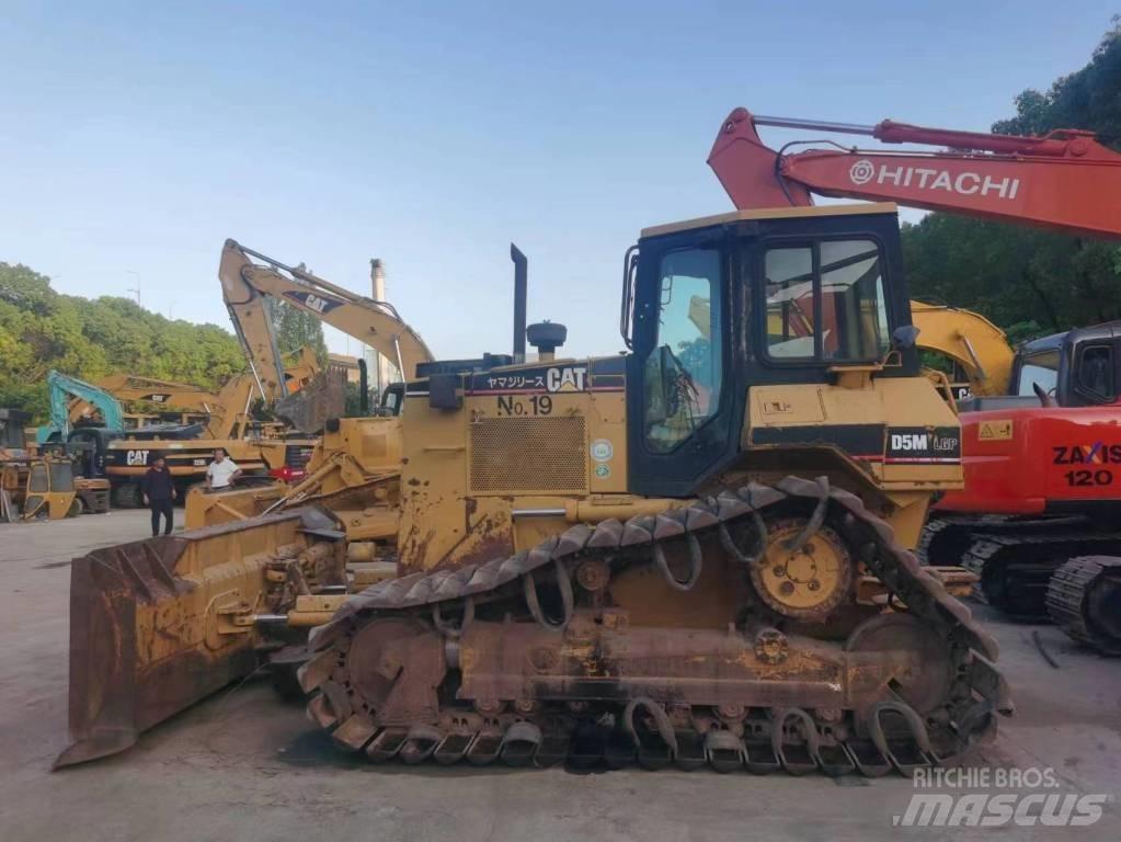 CAT D 5 M Dozers - Tratores rastos