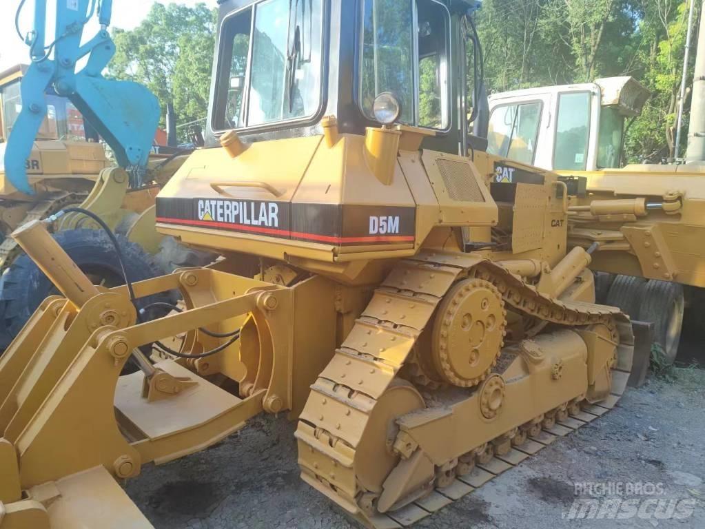 CAT D 5 M Dozers - Tratores rastos