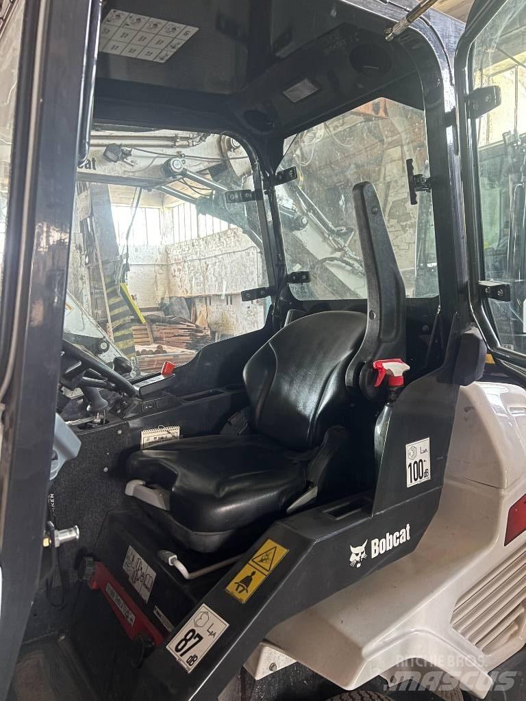 Bobcat L 23 Mini carregadoras