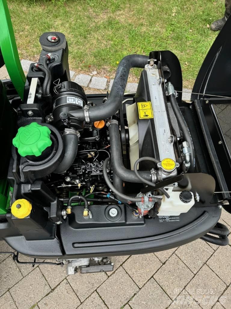 John Deere 2500 B Corta-Relvas Greens