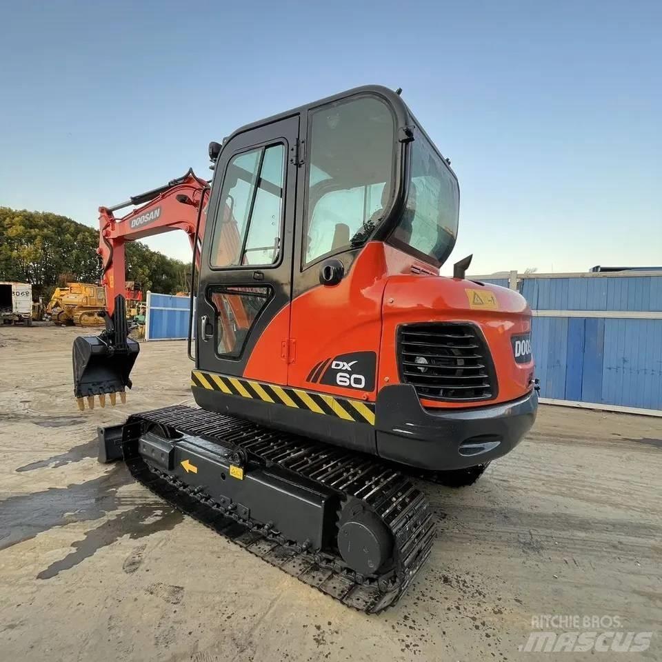 Doosan DX 60 Miniescavadeiras