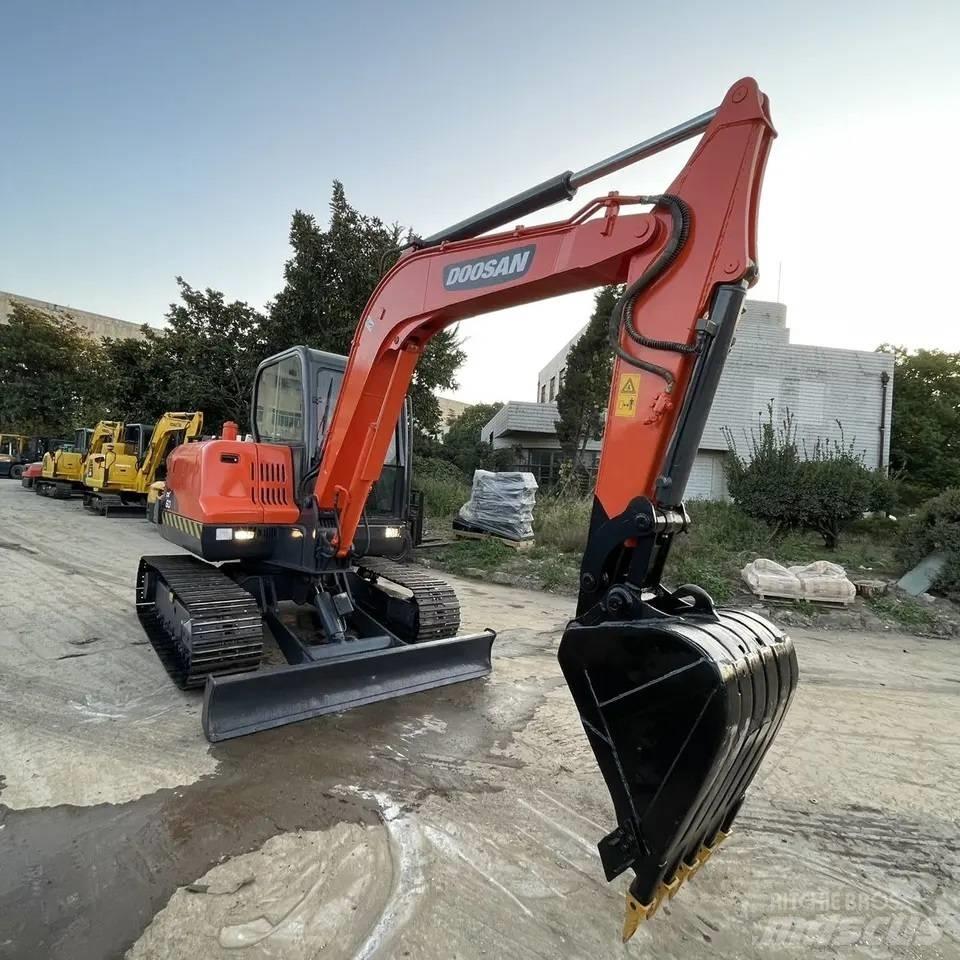 Doosan DX 60 Miniescavadeiras