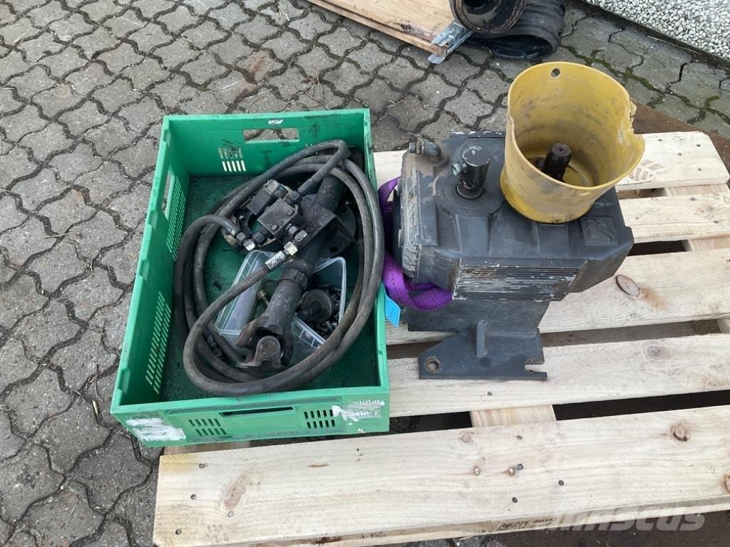 CLAAS Frontpto Transmissăo
