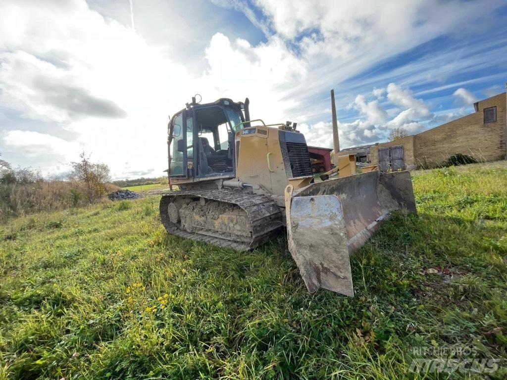 CAT D 4 K 2 LGP Dozers - Tratores rastos