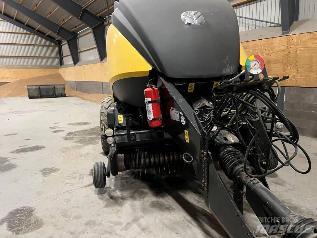 New Holland BB 890 Enfardadeira de fardos quadrados
