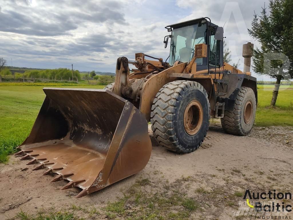 CASE 821 C Carregadeiras de rodas