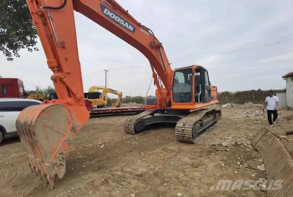 Doosan DX300LC Escavadeiras de esteiras