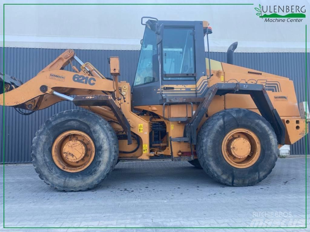CASE 621 C Carregadeiras de rodas