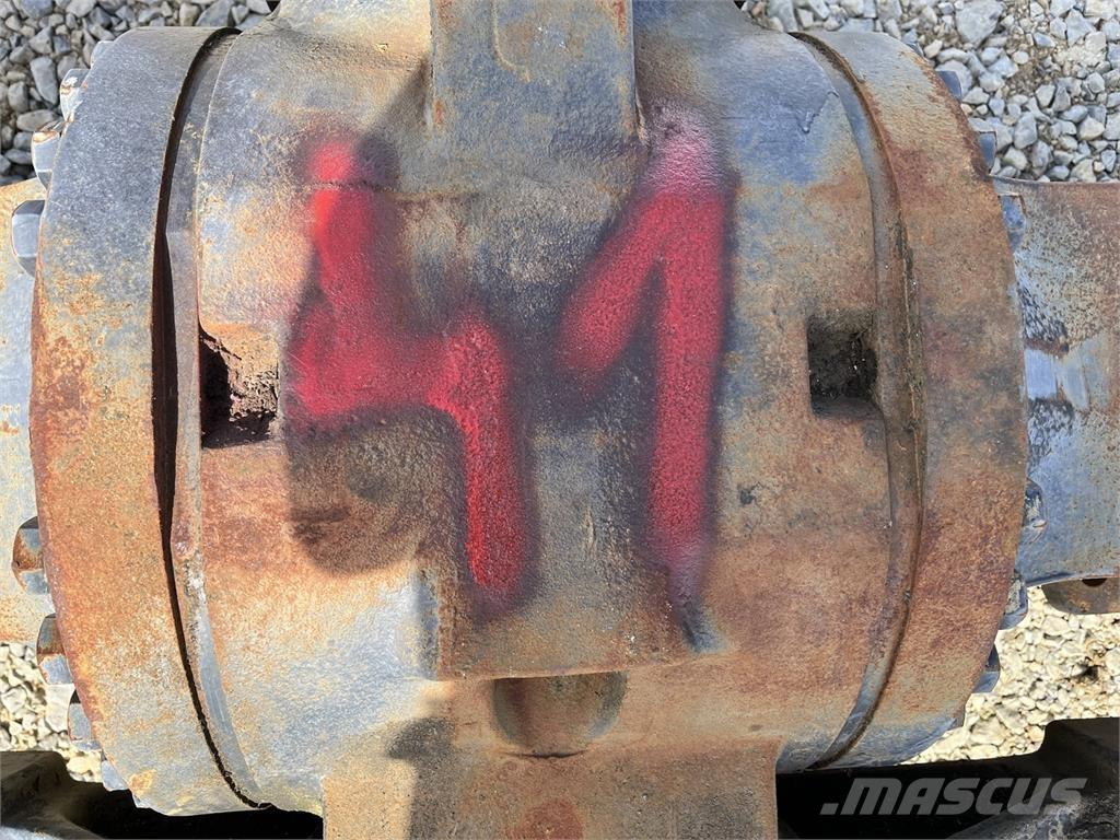 Komatsu 941.1 Transmissăo