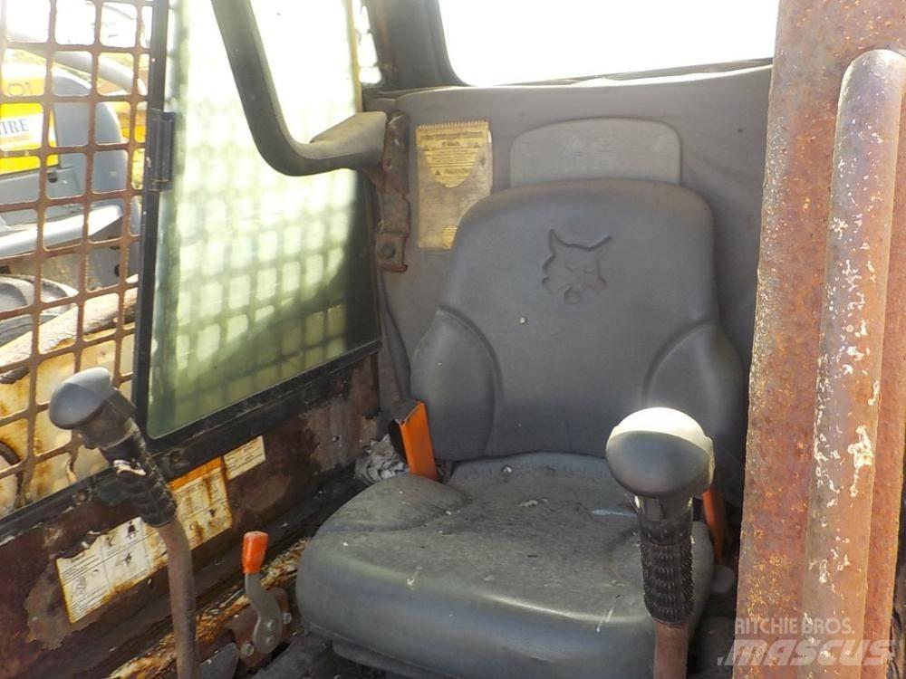 Bobcat S 220 Transmissăo