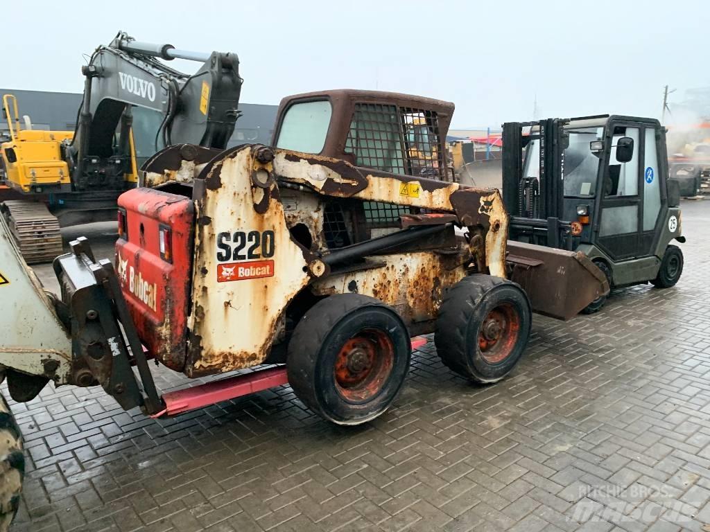 Bobcat S 220 Transmissăo