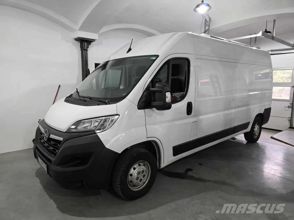 Opel Movano Carrinhas de caixa fechada