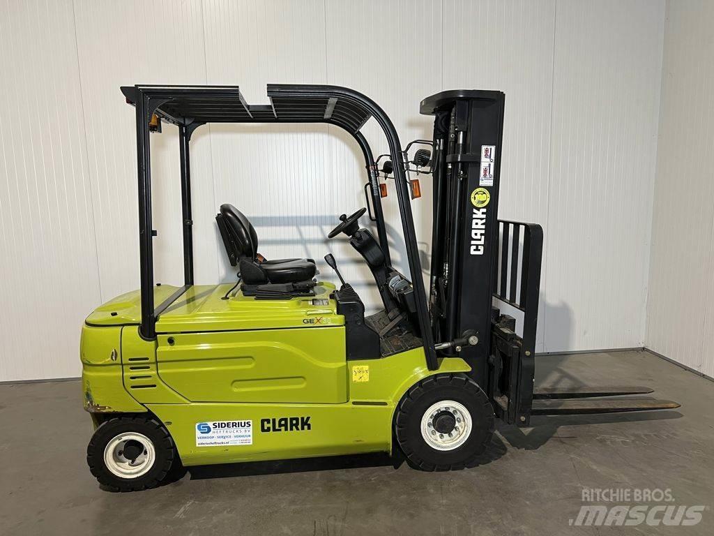 Clark GEX30 Empilhadores eléctricos