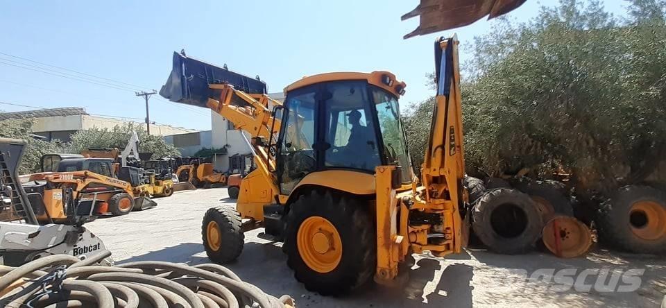JCB 3 CX SM 4 T Retroescavadeiras