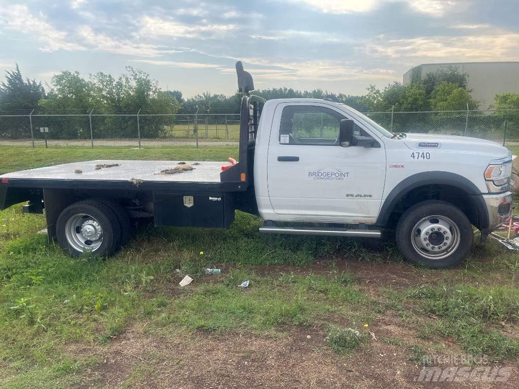 RAM 5500 Camiões estrado/caixa aberta