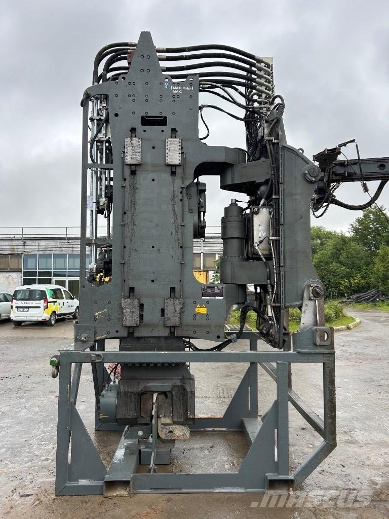 Liebherr LV36 Bate-estacas vibratório