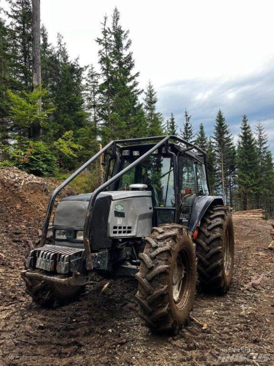Valtra 6550 Tractores florestais