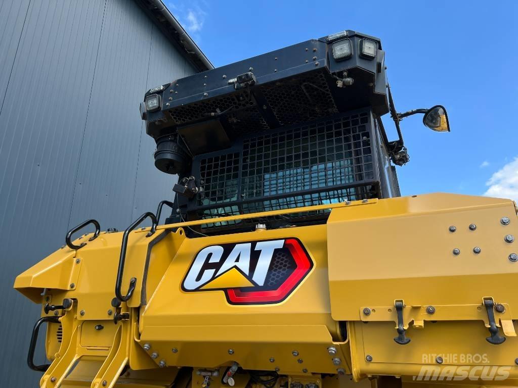 CAT D 6 LGP with CE Dozers - Tratores rastos