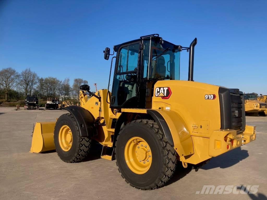 CAT 910 Carregadeiras de rodas