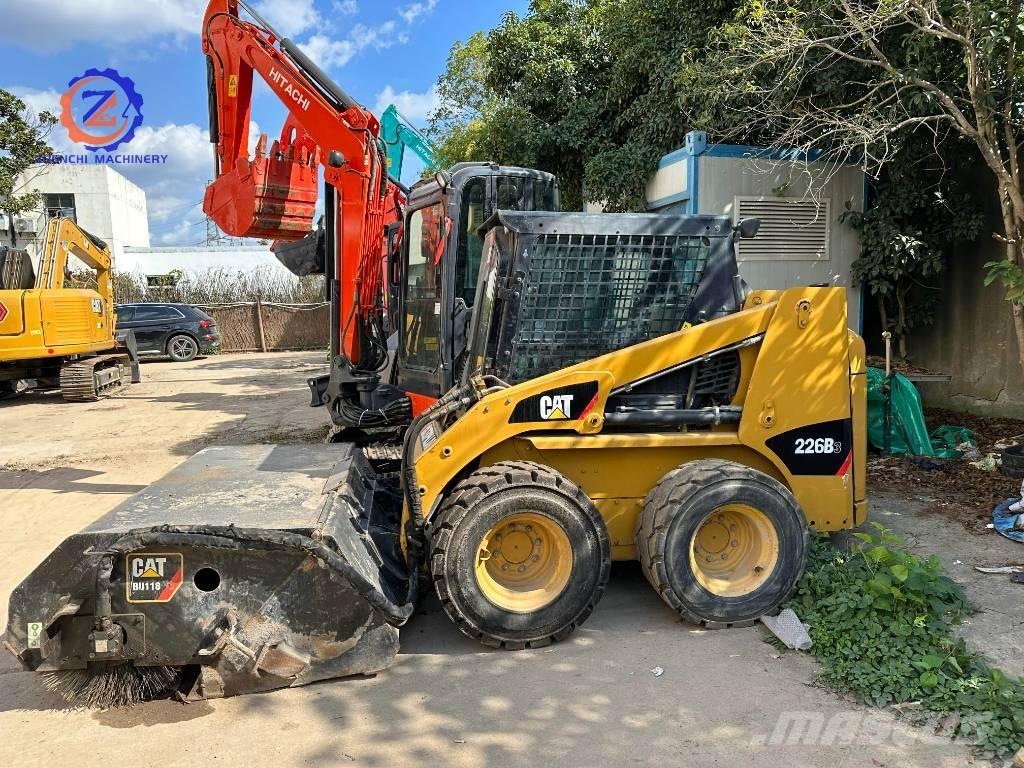 CAT 226 B Minicarregadeiras